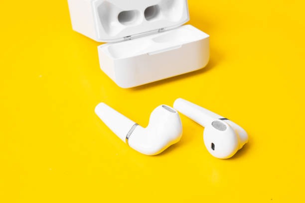 Stay Connected Worldwide Using M95 Translator Earbuds